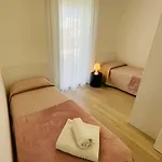 Apartment App4rent Ground Floor - 2 Family *