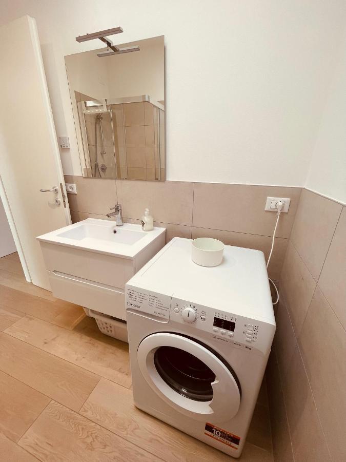 App4rent Ground Floor - 2 Family *